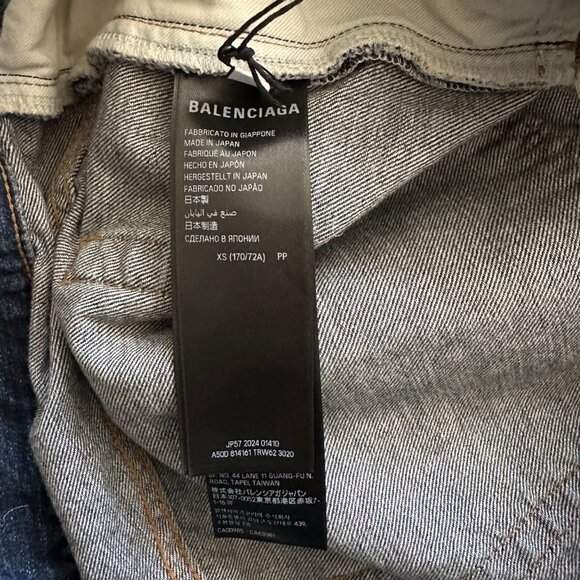 NWT authentic BALENCIAGA BAGGY JEANS Size XS - Fits Best to Waists 32-34 US - Picture 10 of 16